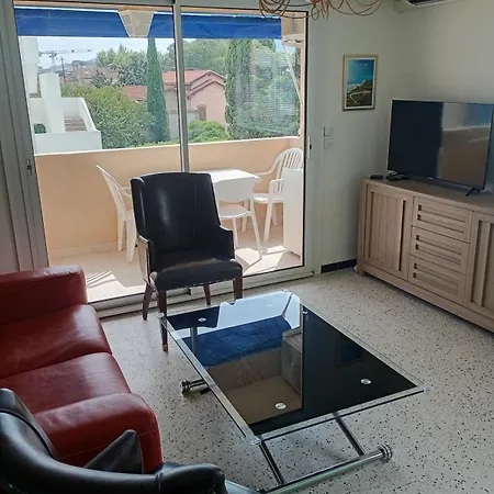 Bord De Mer, 2 Chambres,parking Apartment *
